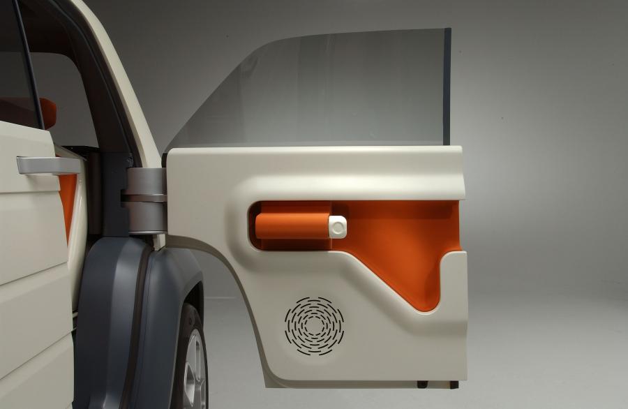  Ford Model U Concept 2003 года  (фото 4 из 28)